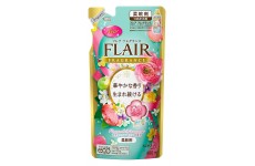 Gói nước xả mềm vải Flair KAO hương hoa (màu xanh - mùi mát)